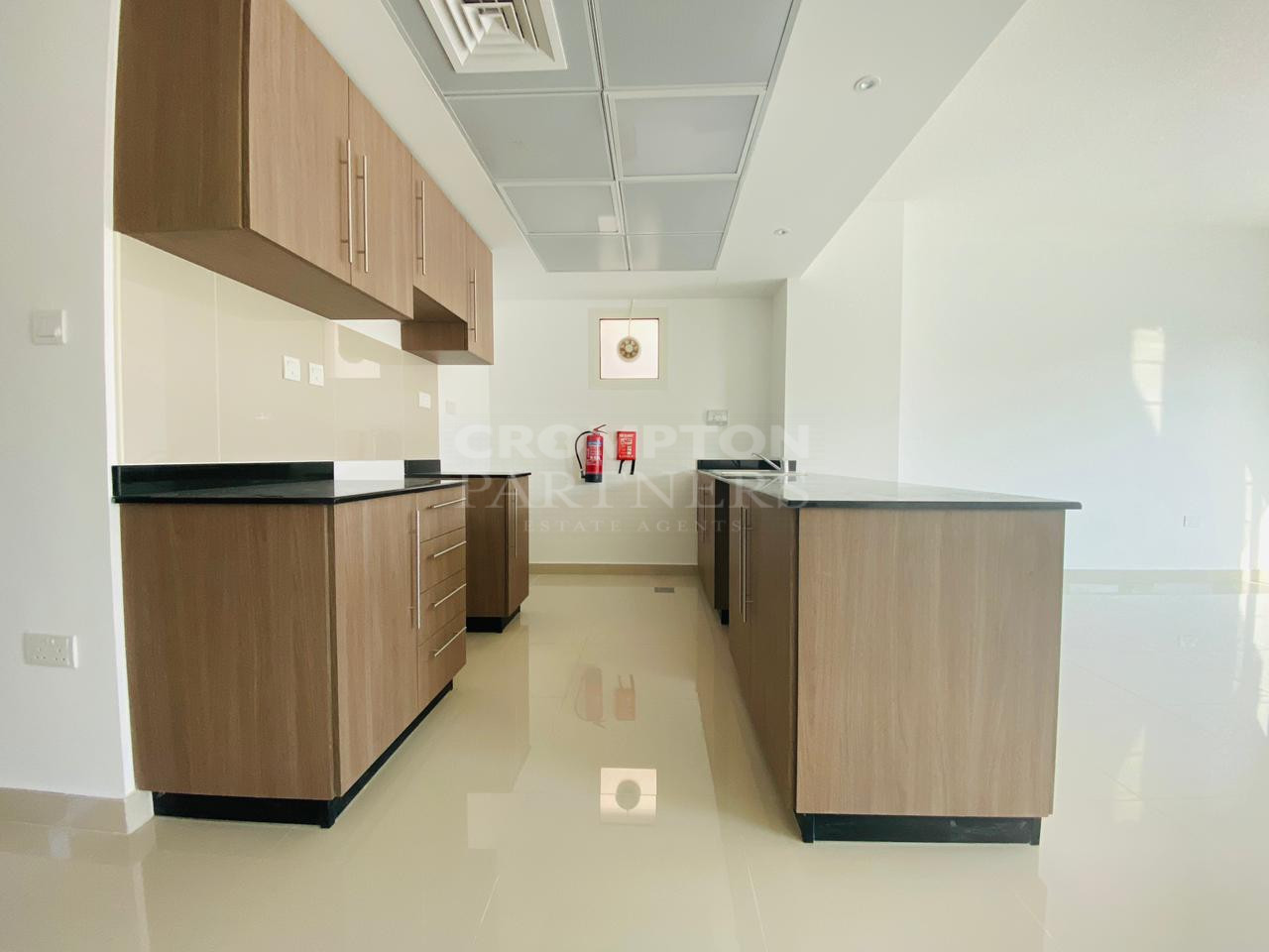 Spacious Unit | Rented | Prime Location  - Photo 4