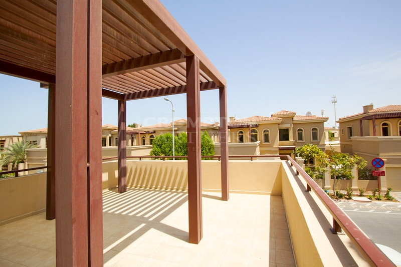 Private Pool | Family Garden Villa | Vacant - Photo 4