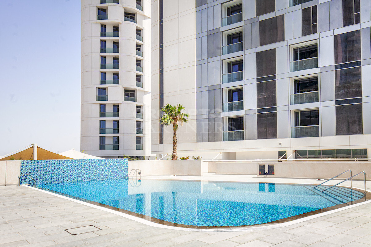 Semi Furnished | Modern Style | Stunning Views - Photo 2