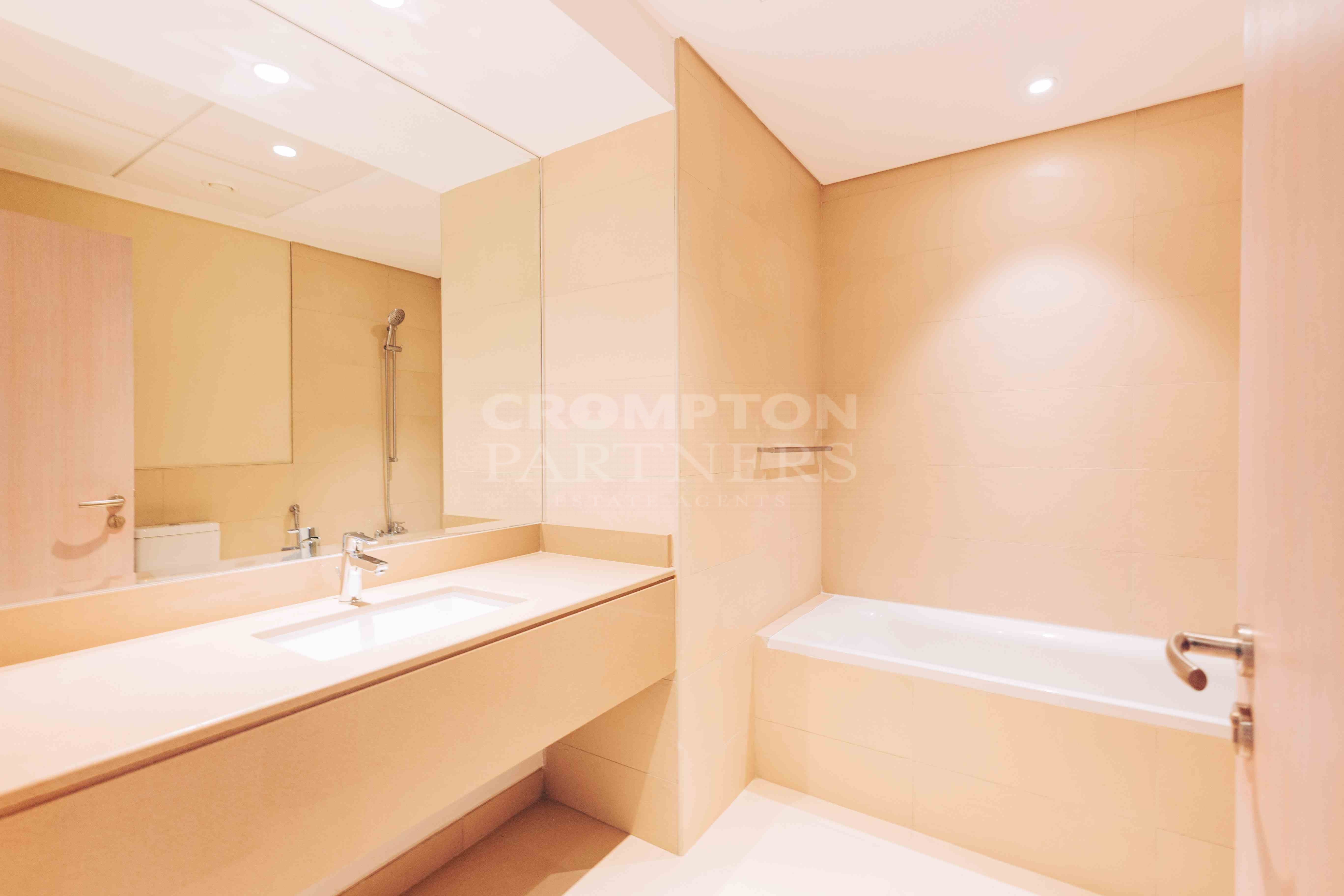Canal View | Mesmerizing | Vacant | Call Now - Photo 3