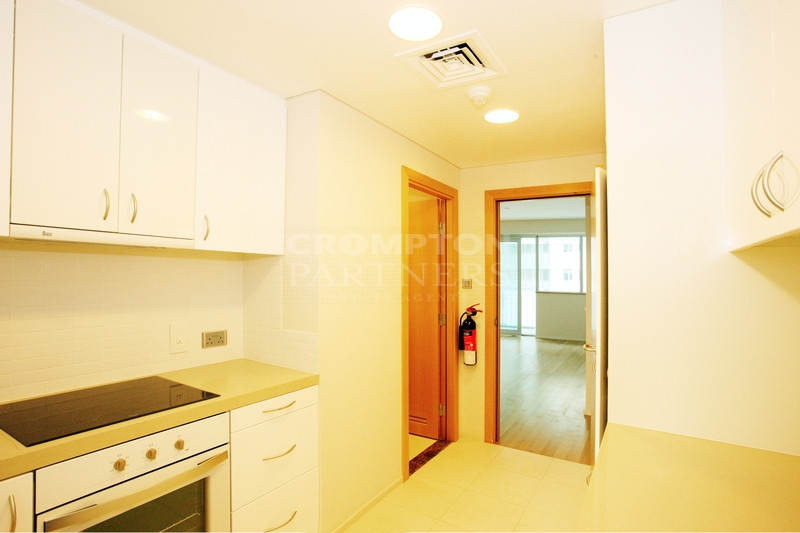 Full Sea Views | Spacious | Best Amenities - Photo 5