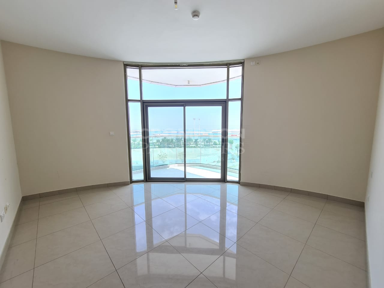 2 bedroom+ Maid | Stunning View | Beautiful Unit - Photo 5