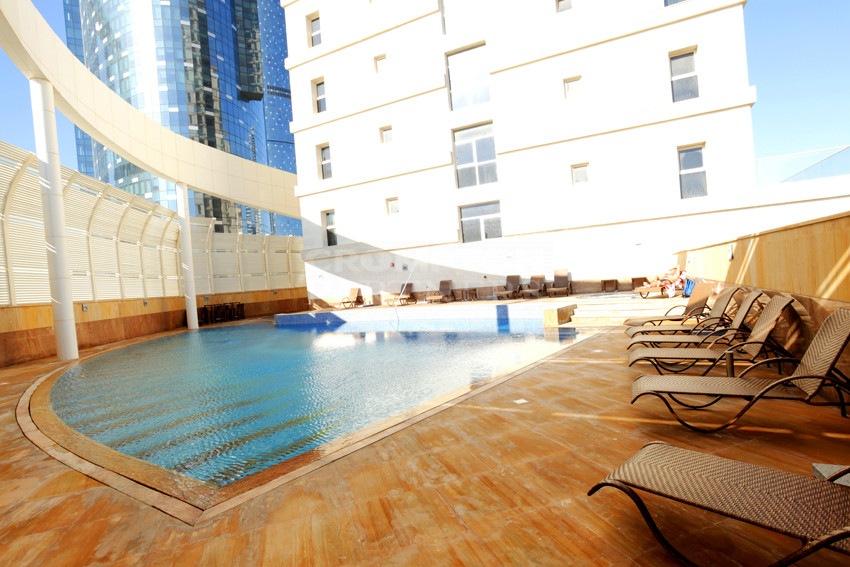 Prime Area | Big Terrace | Fully Furnished - Photo 3