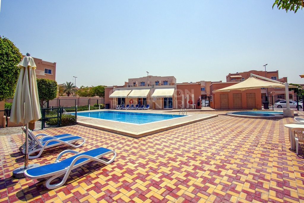 Available Soon | Large Type Villa | Garden - Photo 5