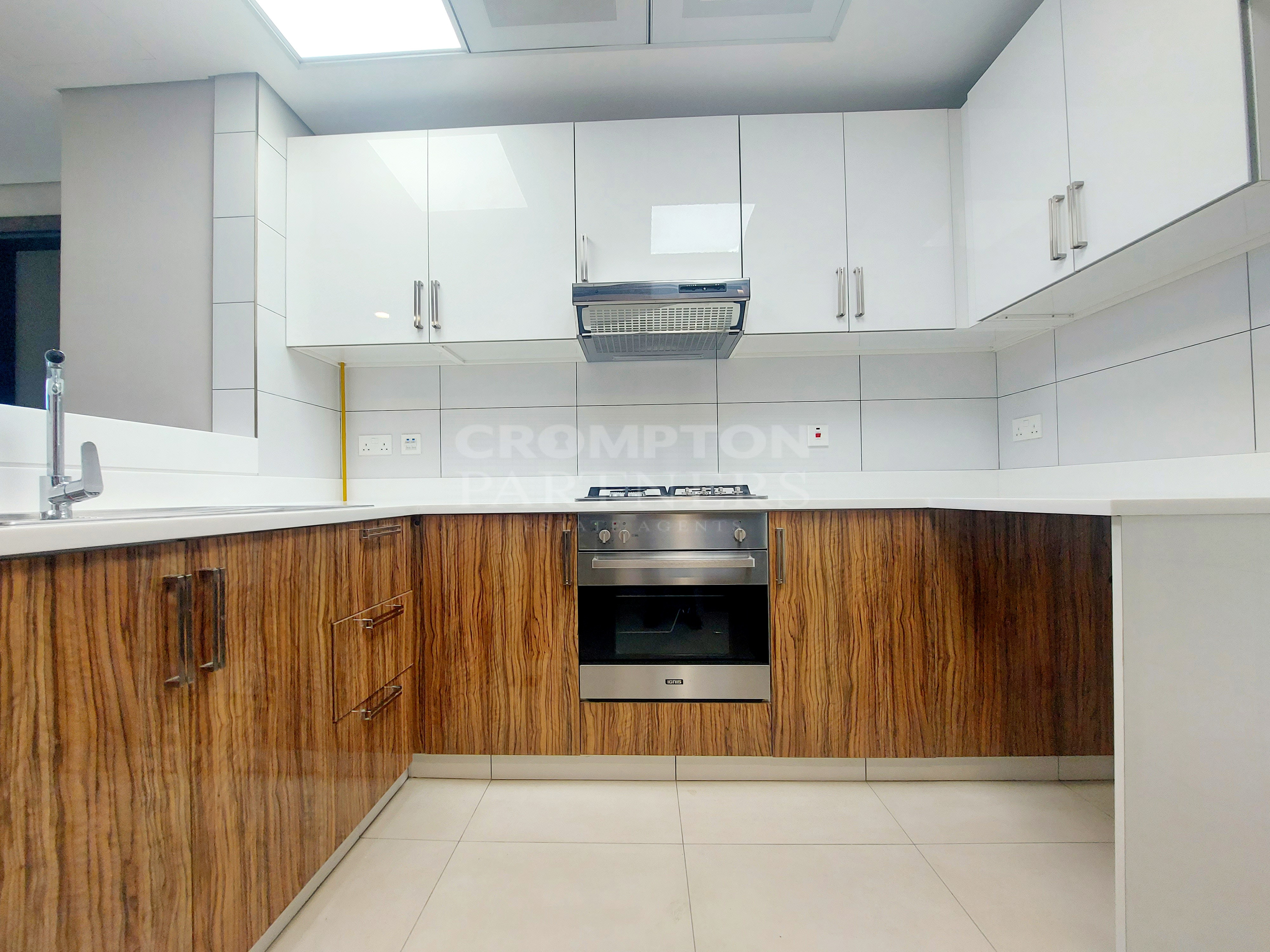 Modern And Bright | Balcony | Vacant | Call Now - Photo 5