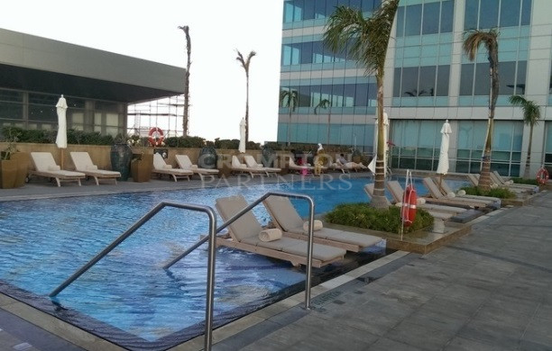 High Floor | Spacious | Best Location | Vacant - Photo 4