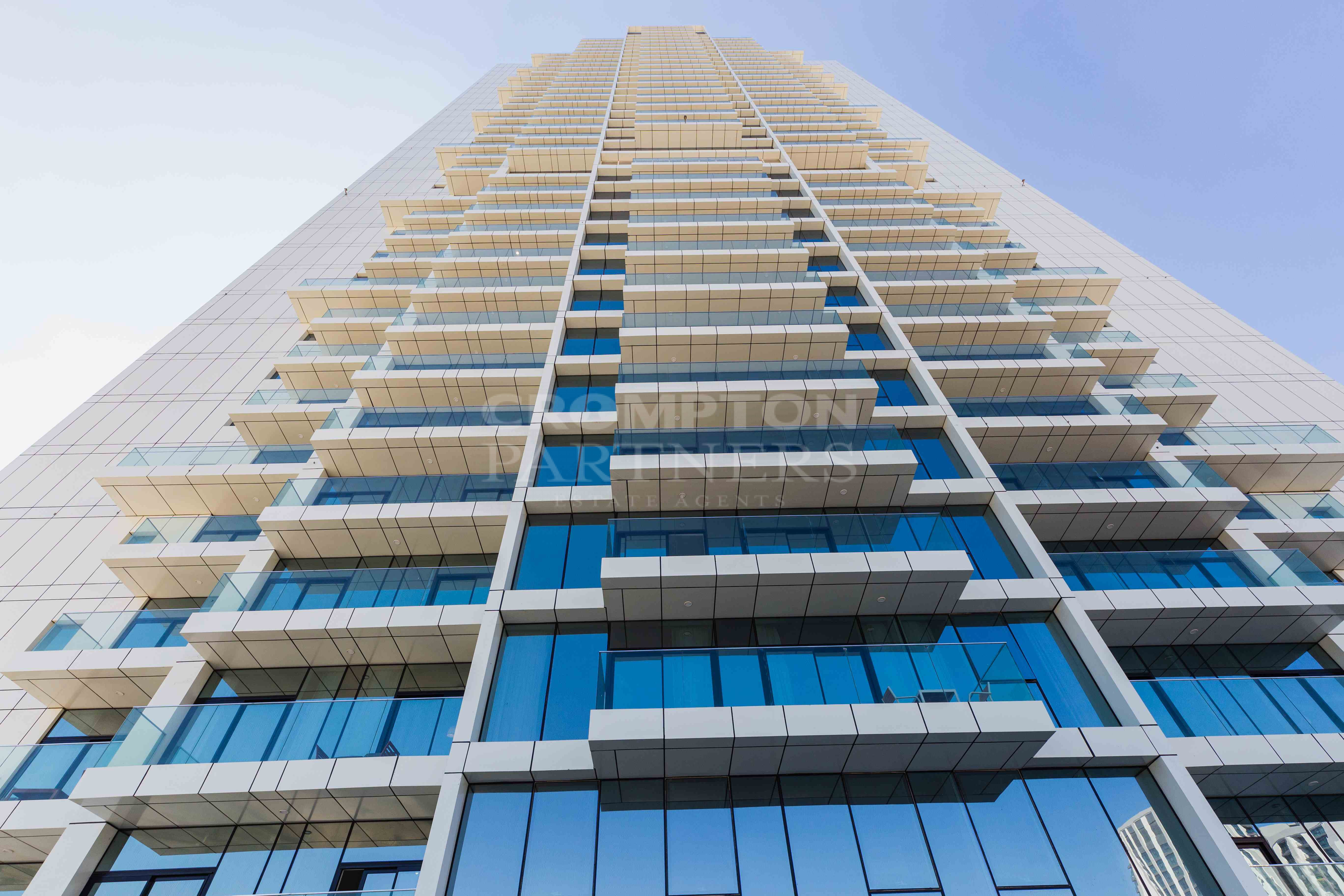 Sea View | Prime Location | Ready To Move In - Photo 2