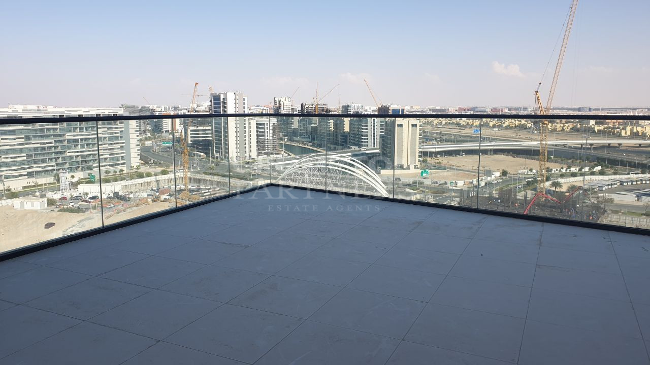 Mesmerizing | Ready To Move In | Prime Area - Photo 3