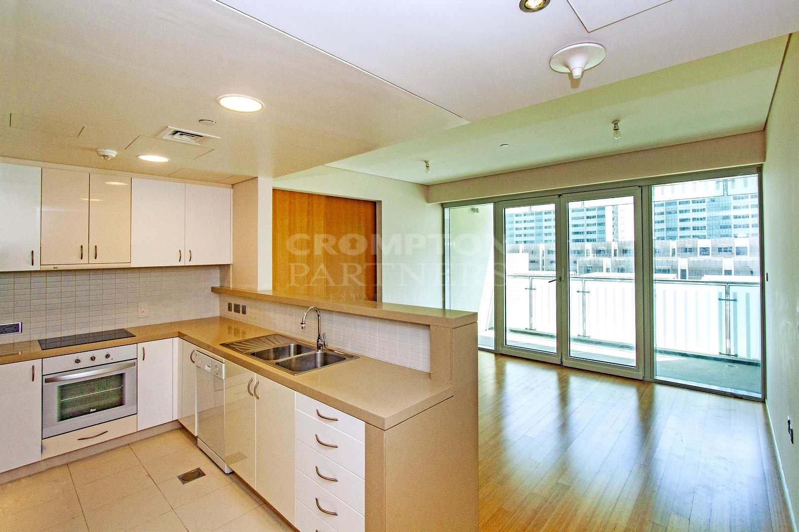 Canal View | Modern | Private Beach Access