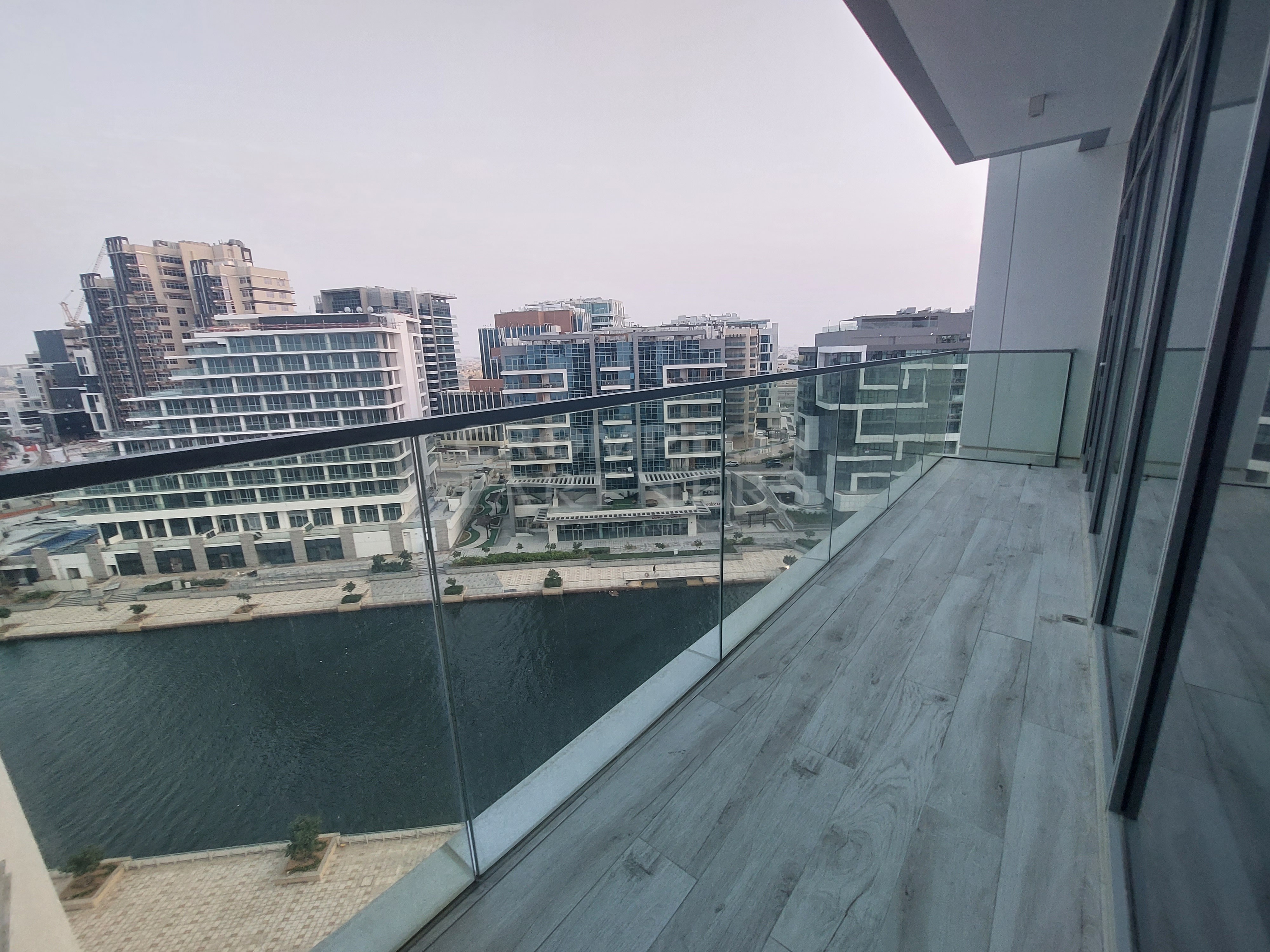 Canal View | Maids Room | Best Amenities - Photo 4