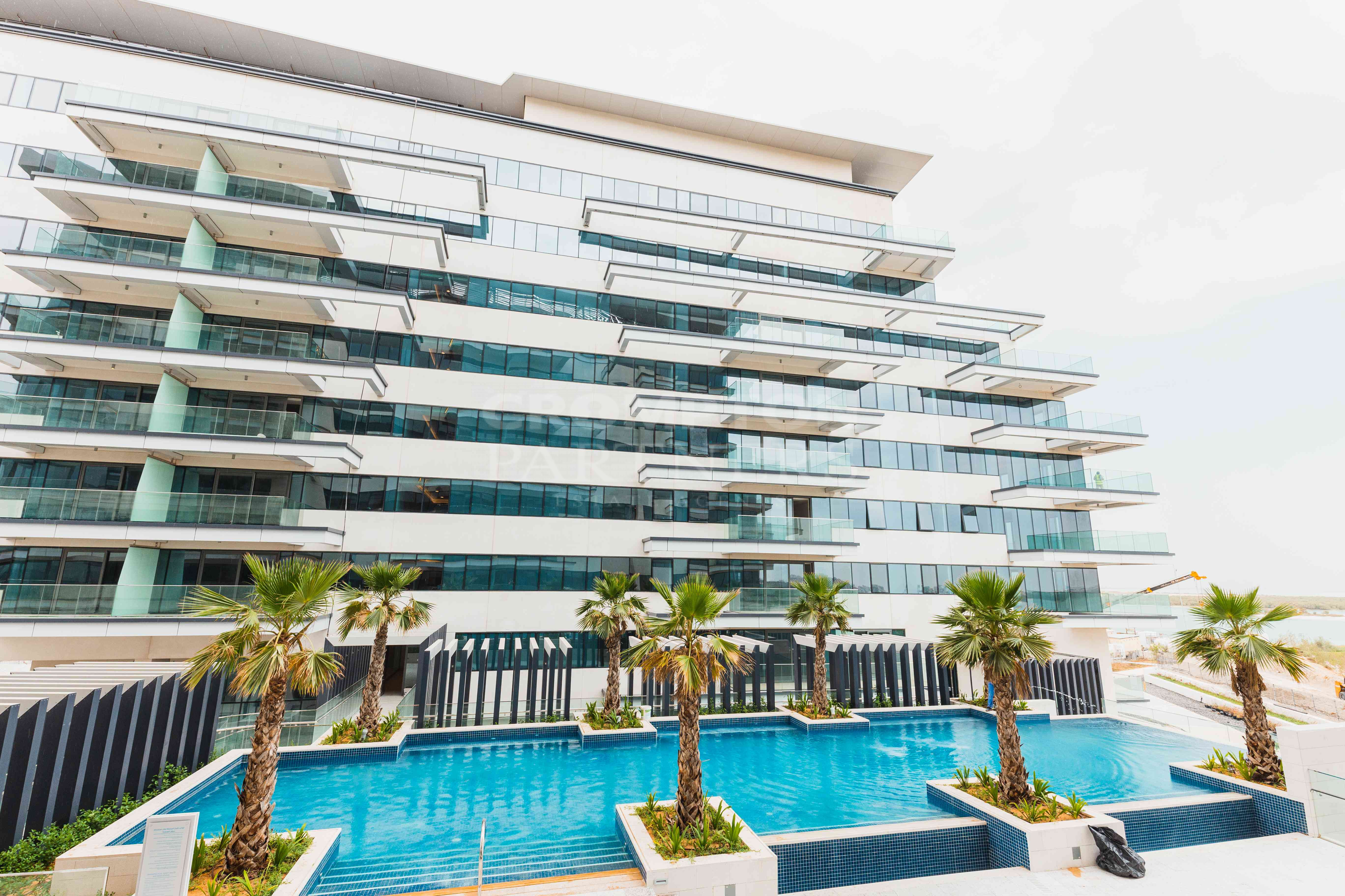 Cozy Studio | Beach Access | Vacant | Furnished