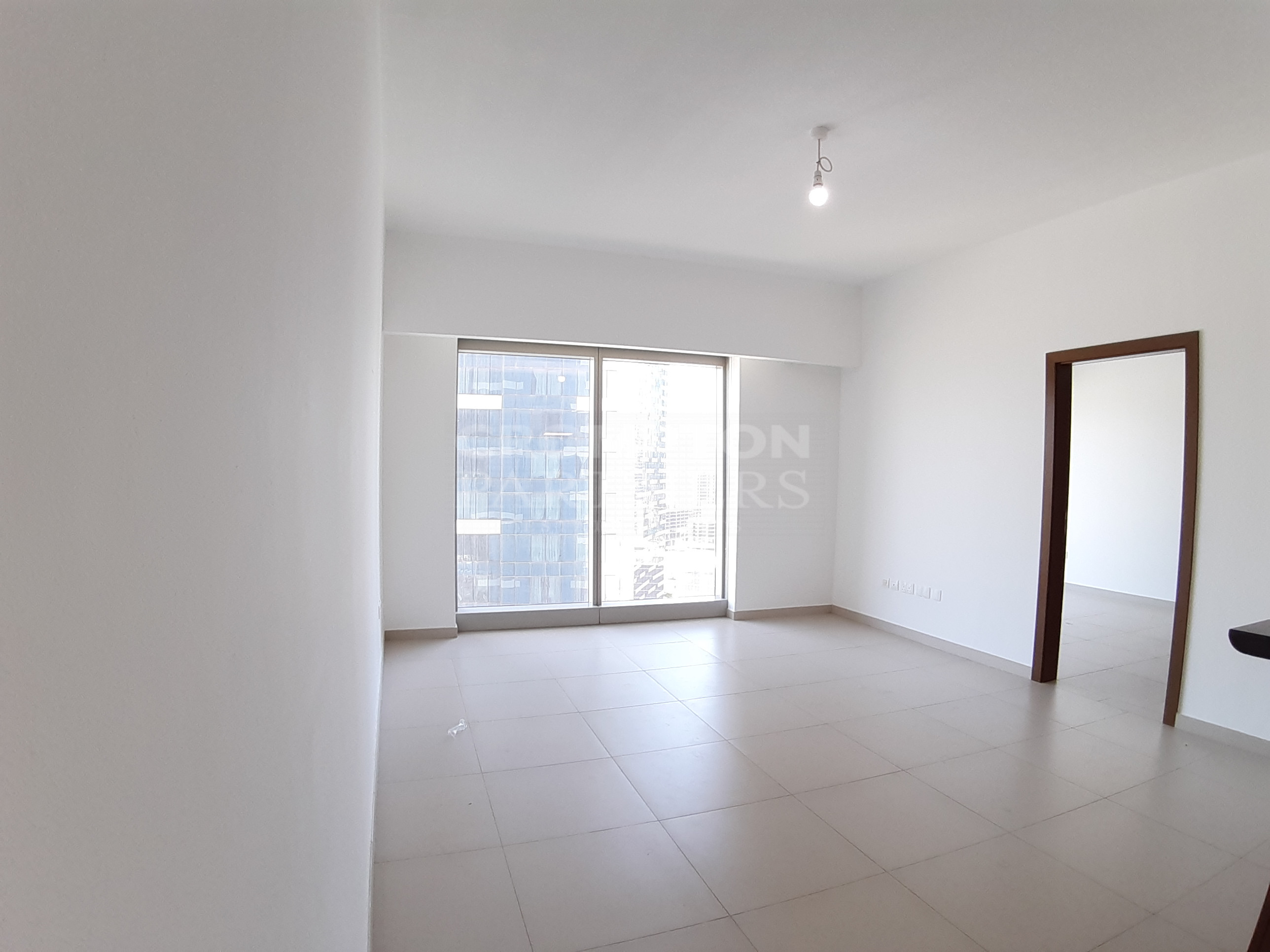 Investment Unit|Tenanted|Excellent Facilities - Photo 2