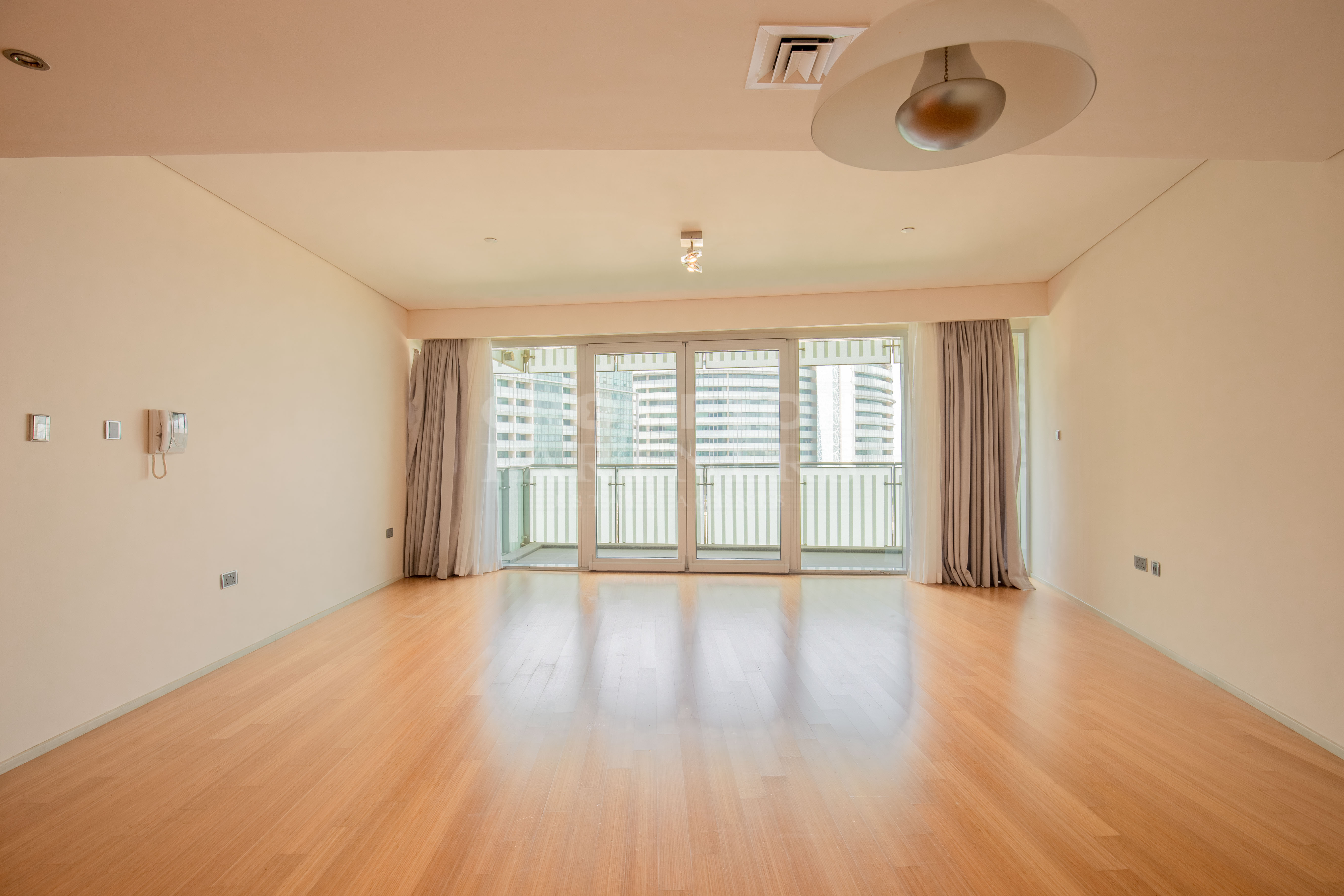 Sea View | Beach Access | Spacious | Call Now - Photo 5