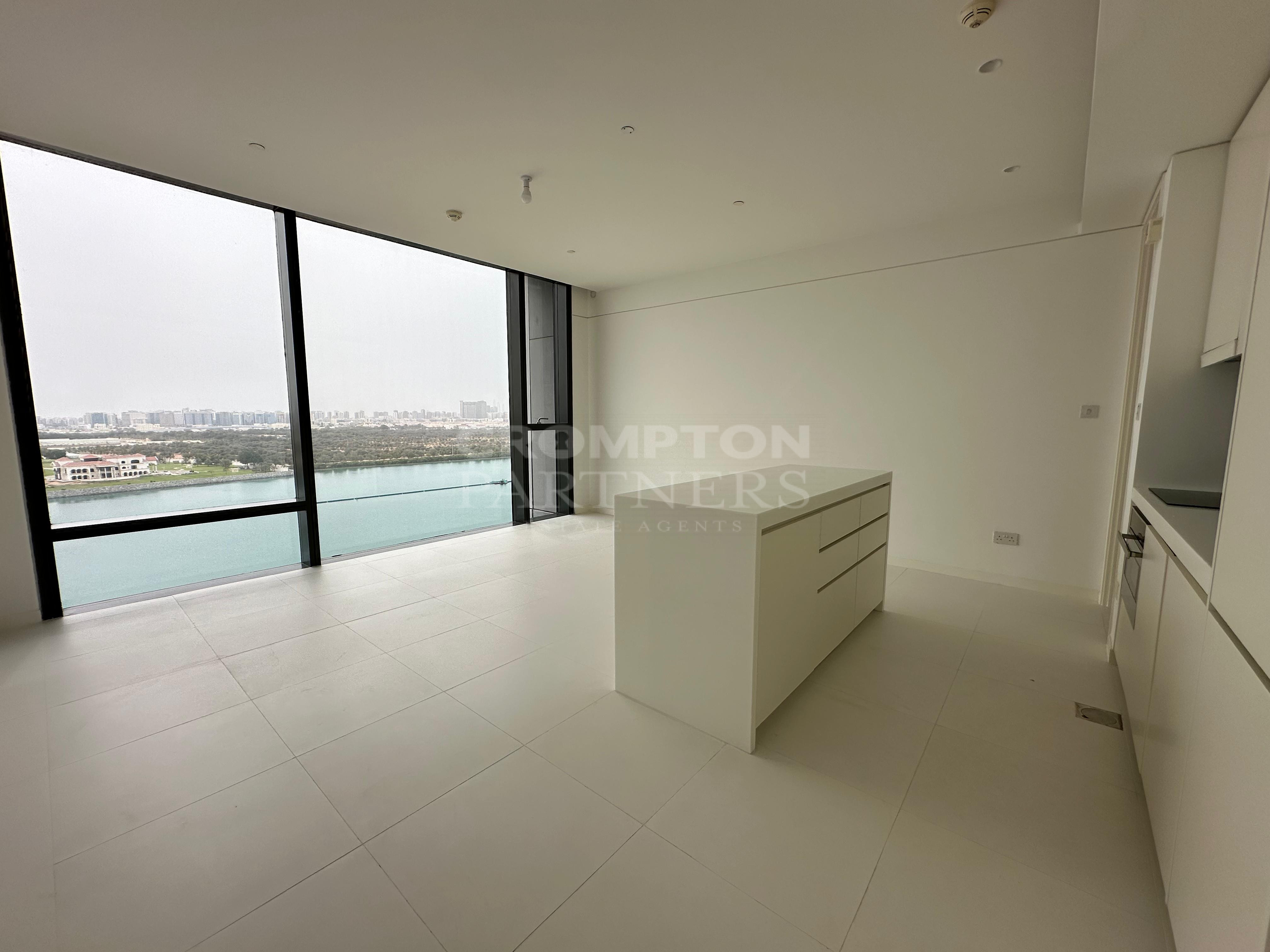 Ready To Move In | Sea View | Kitchen Appliances - Photo 1