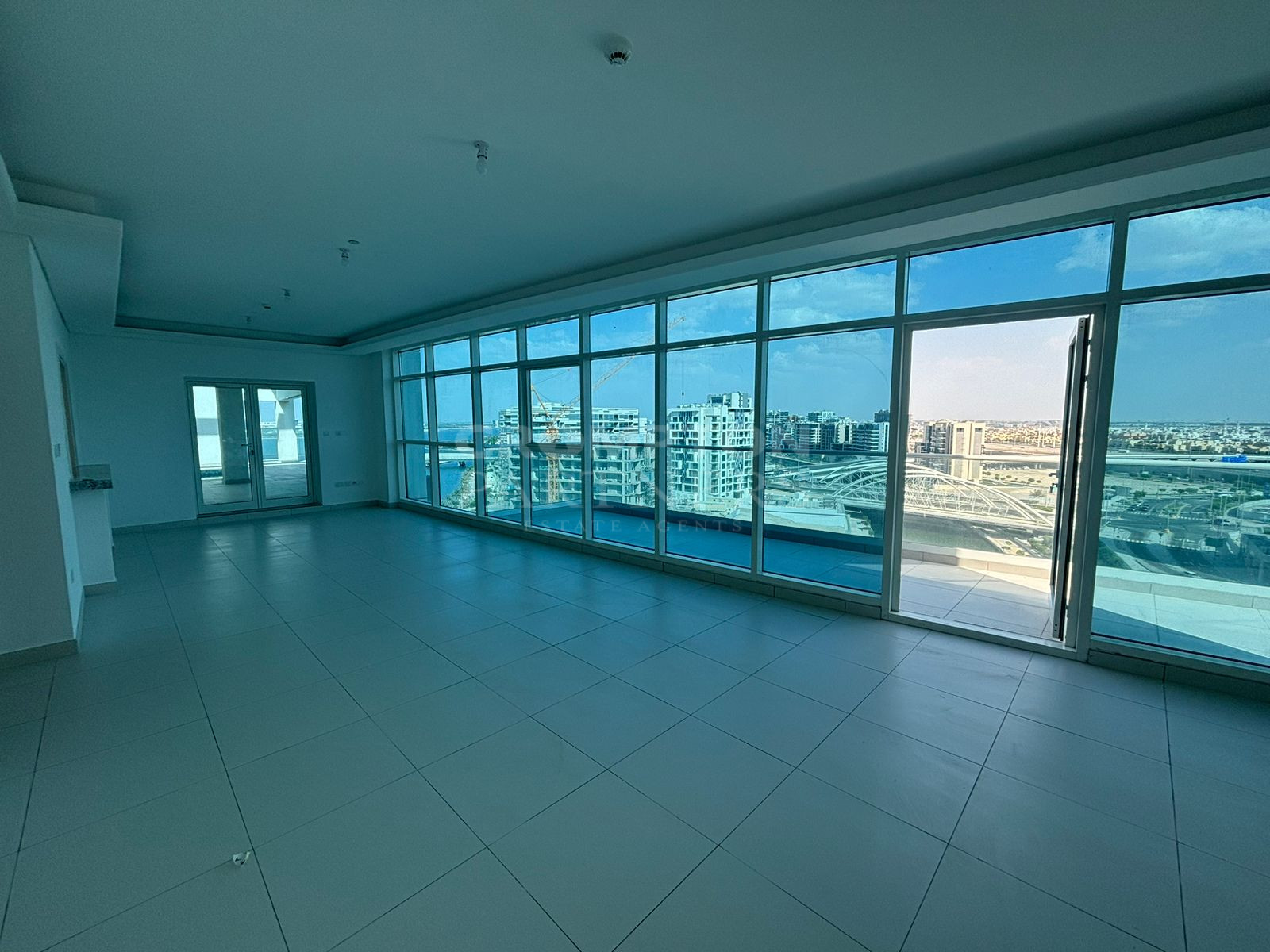 Own Pool | Panoramic Views | 4 Payments | Vacant - Photo 1