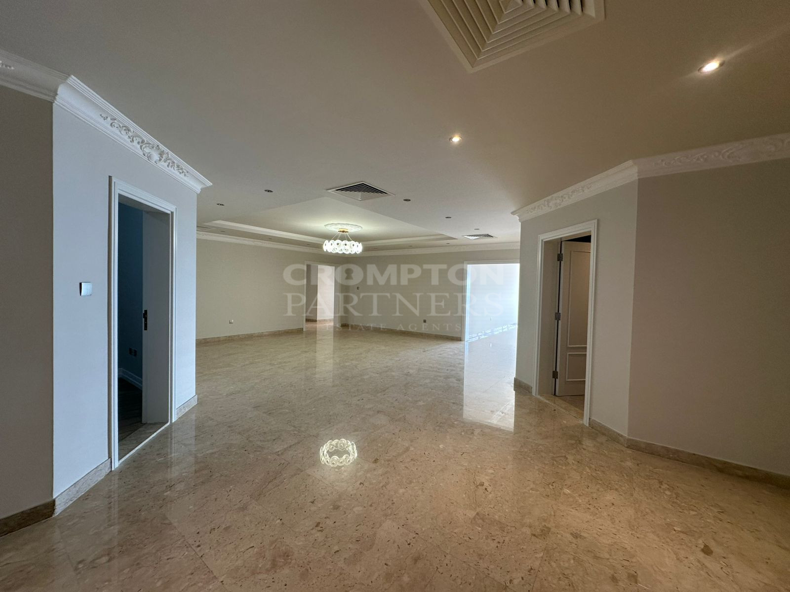 Corniche View | Balcony | Spacious | Vacant - Photo 5