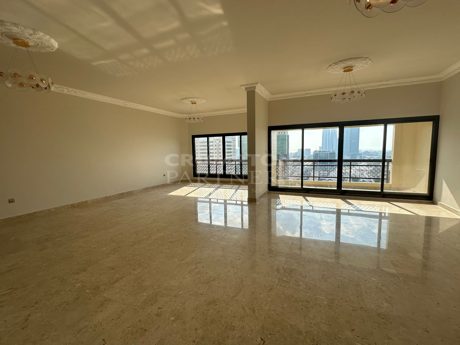 Corniche View | Balcony | Spacious | Vacant - Photo 3
