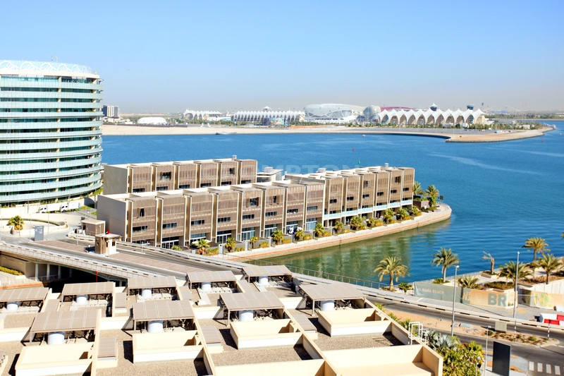 Sea View l 4BR + Maids | Private Beach Access