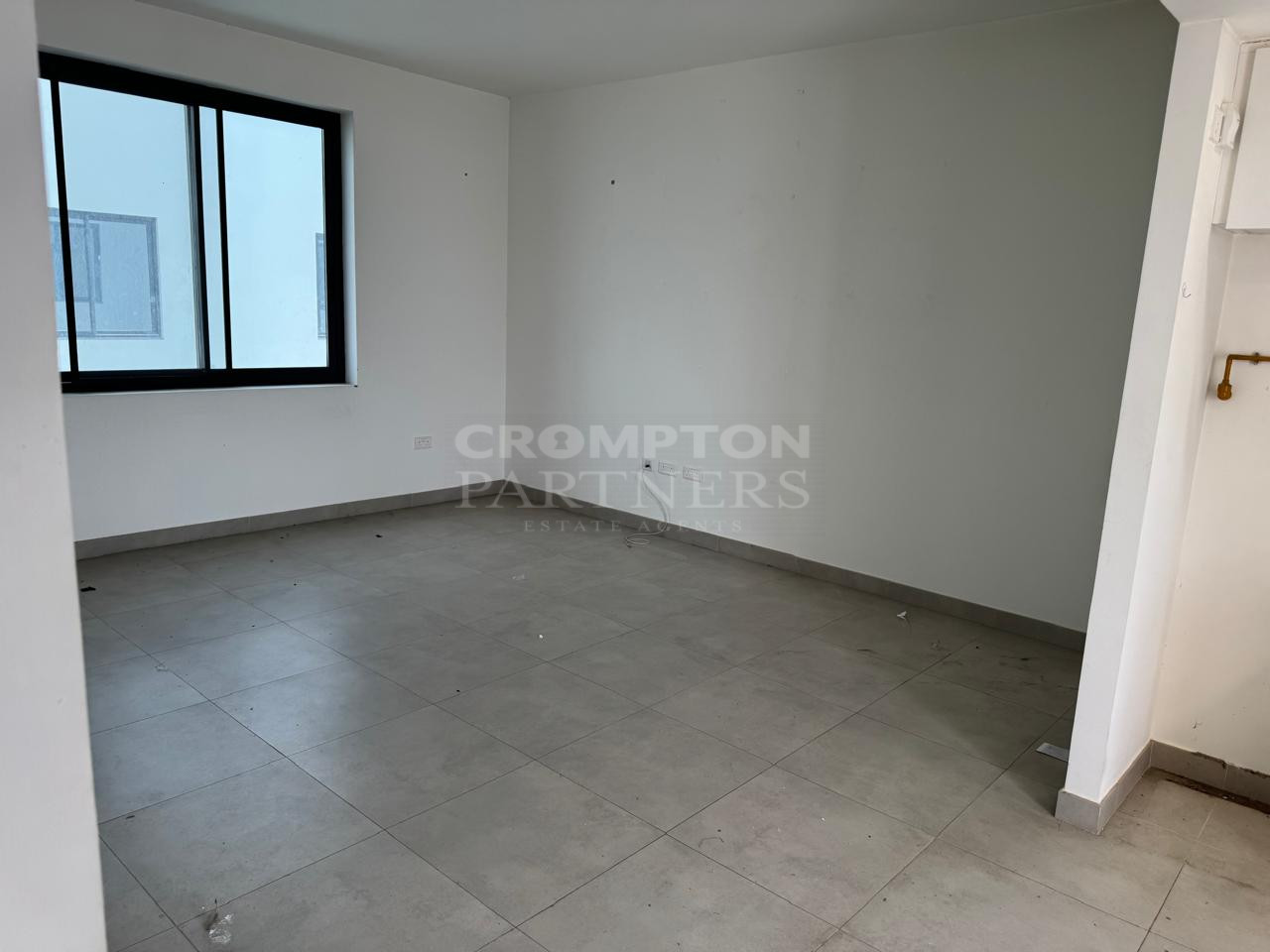 Ready To Move In | 1st Floor | Phase 2   - Photo 5