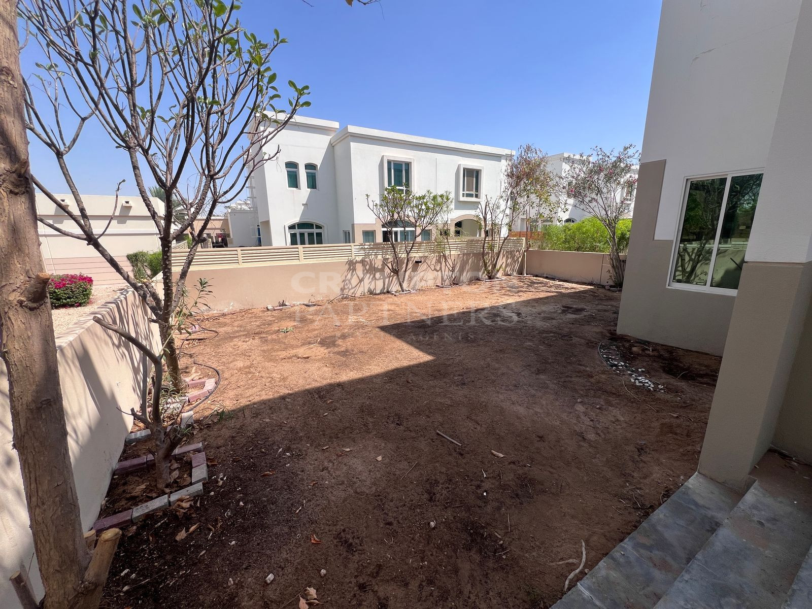 Single Row | With Maids Room | Vacant And Ready