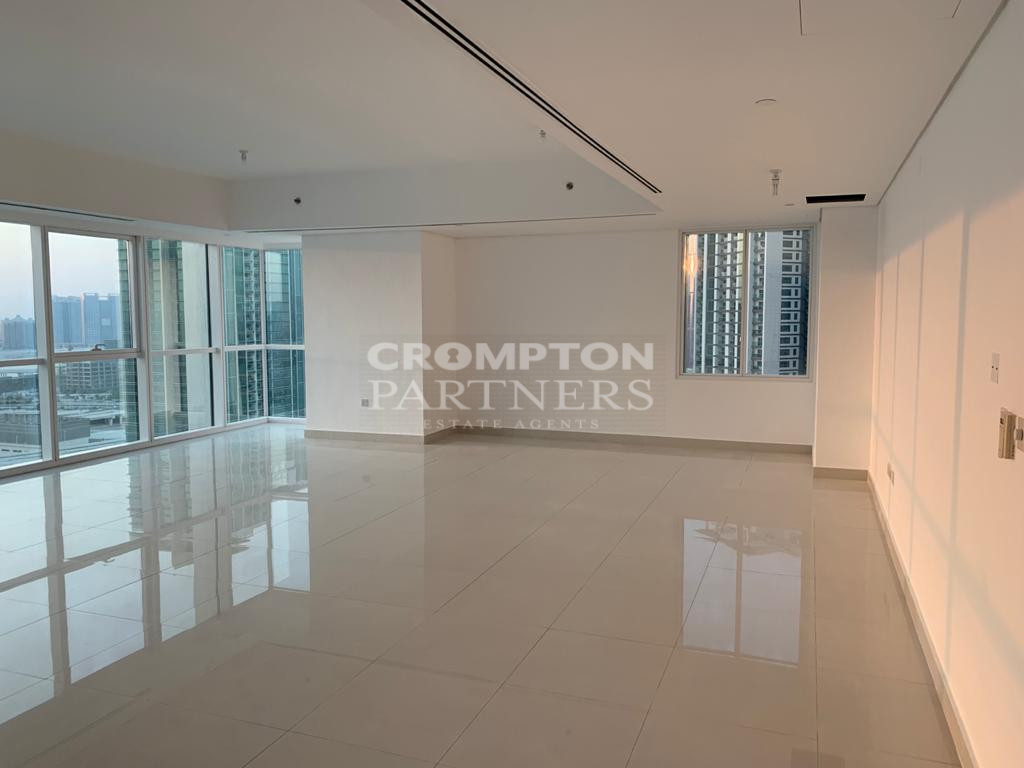 4BR Penthouse-Style Living | Stunning Sea View - Photo 4