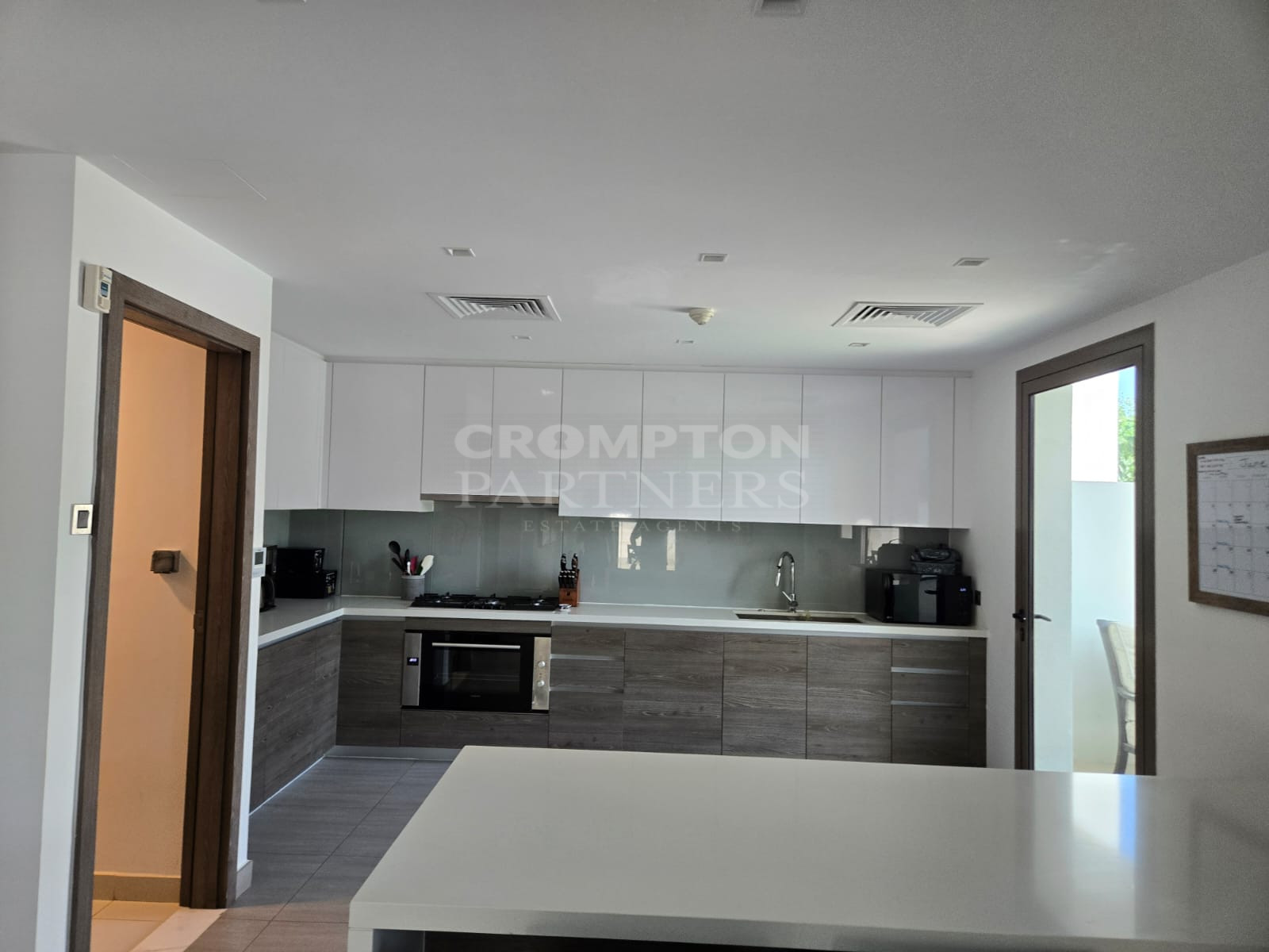 Lavish Living | Precinct 3 | Maids | Vacant Now - Photo 4