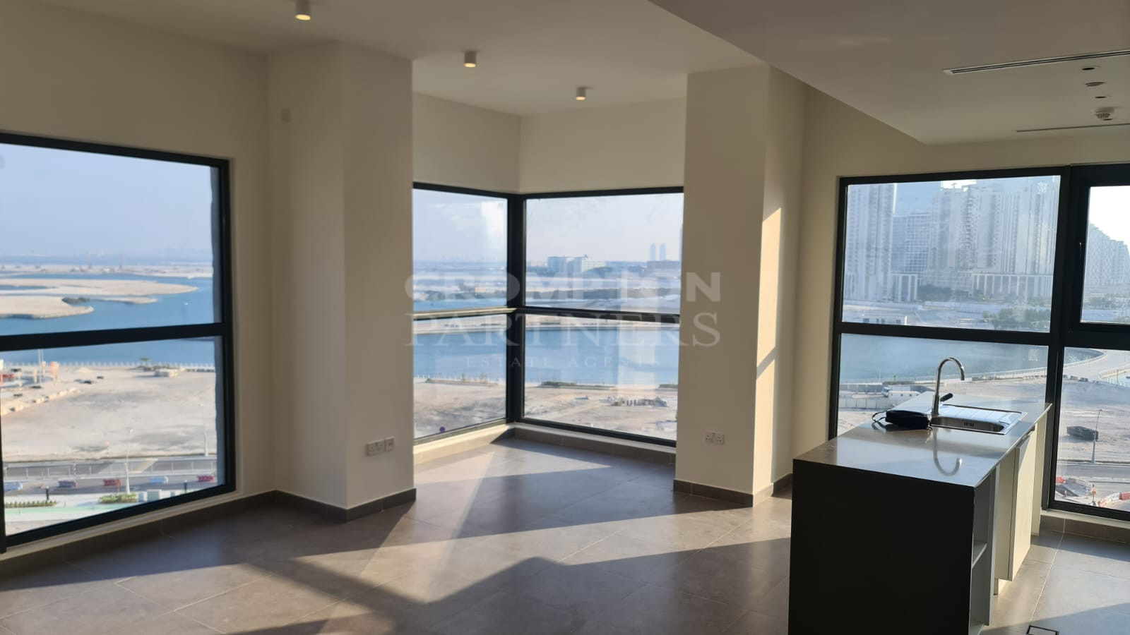 Lavish Sea View | Spacious Layout | Luxury Living - Photo 4