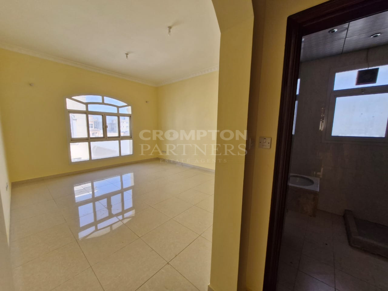 Well-Maintained | Spacious |Excellent Family Home - Photo 5