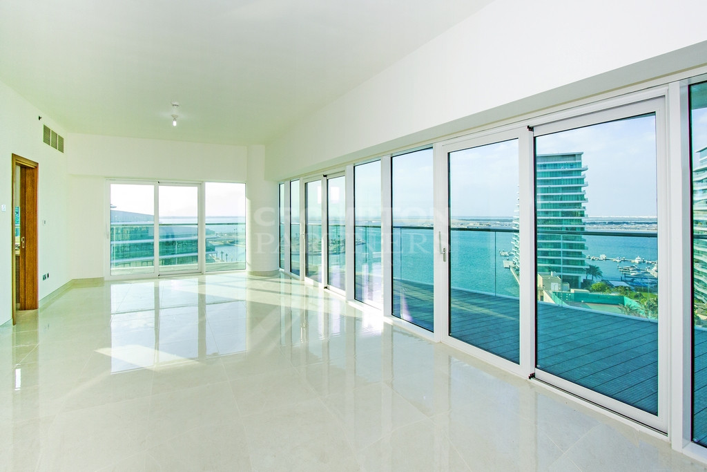 Full Sea View | Tenanted | Spacious | Balcony