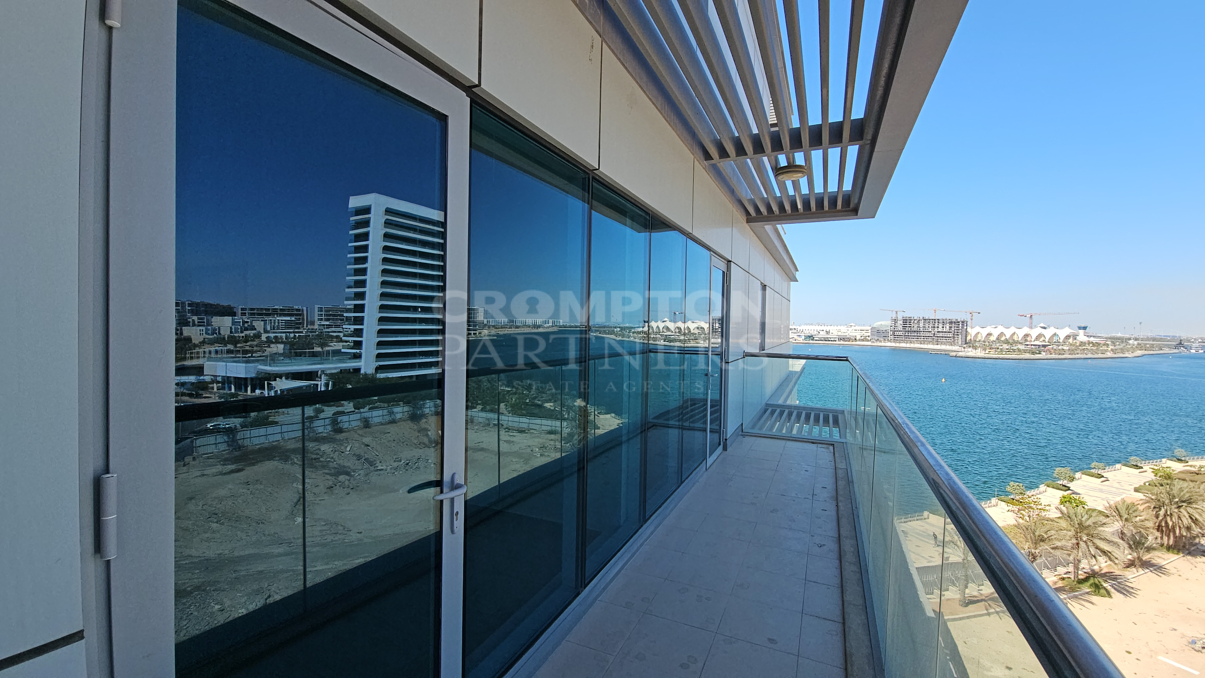 Full Sea View | Huge Terrace | Ready to Move In - Photo 2