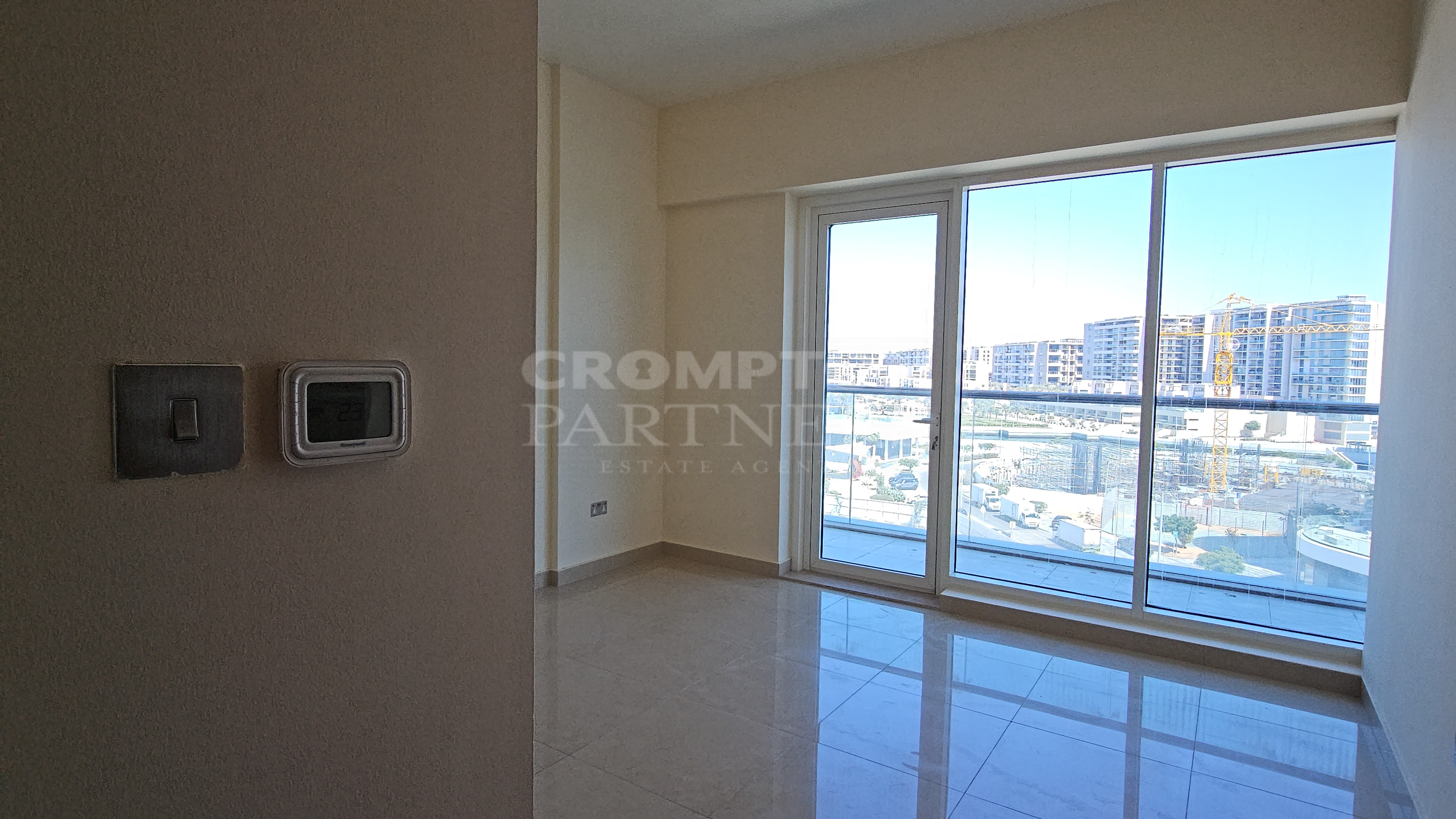 Full Sea View | Huge Terrace | Ready to Move In - Photo 4