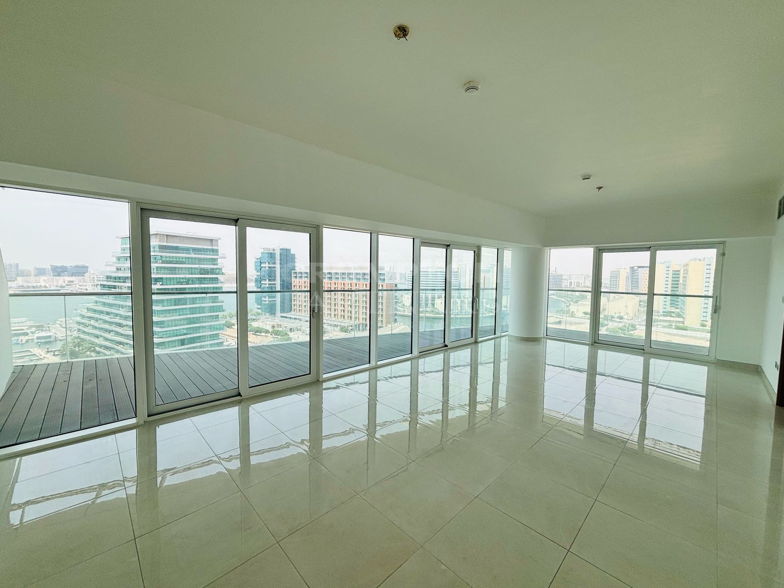 Panoramic Views | Lavish Living |Vacant And Ready - Photo 2