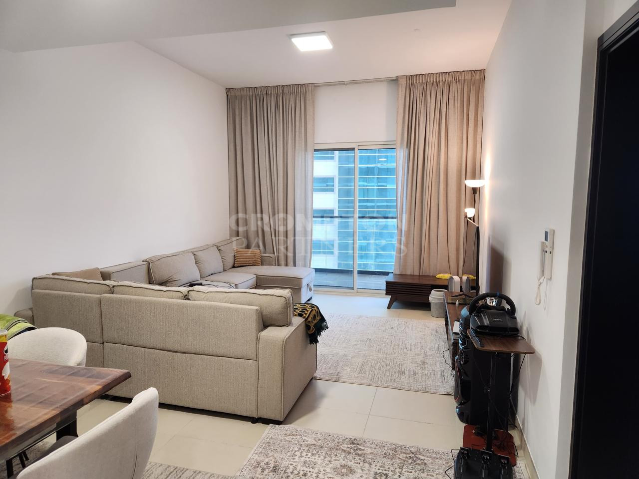 Street and Sea View|Tenanted|5Years Payment Plan  - Photo 3