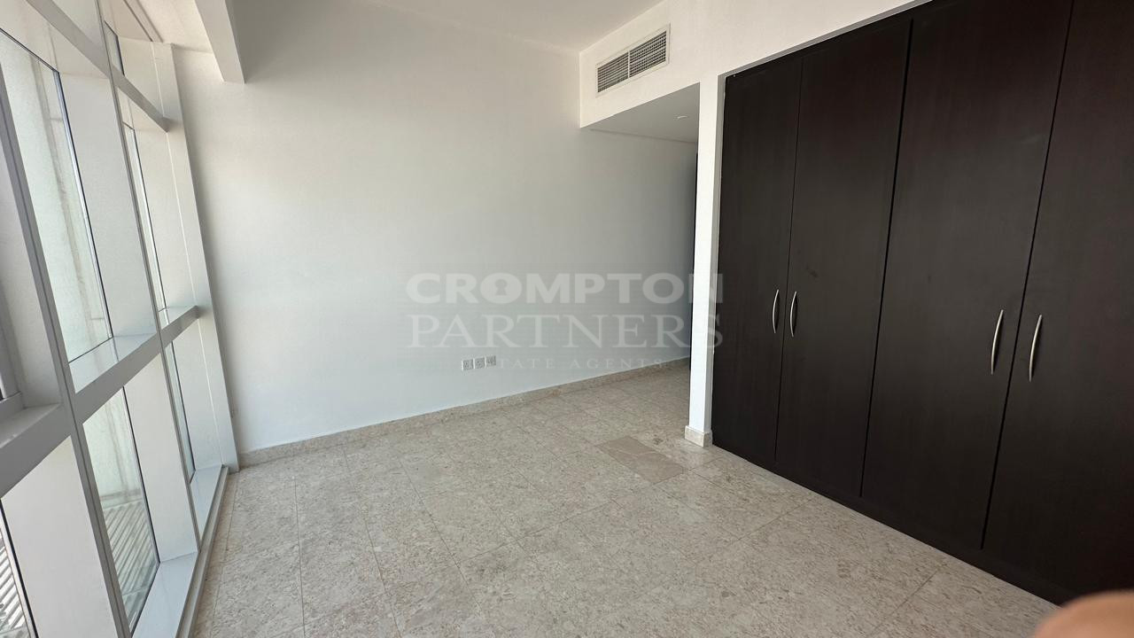 Furnished | Upscale | High Floor | Vacant - Photo 4
