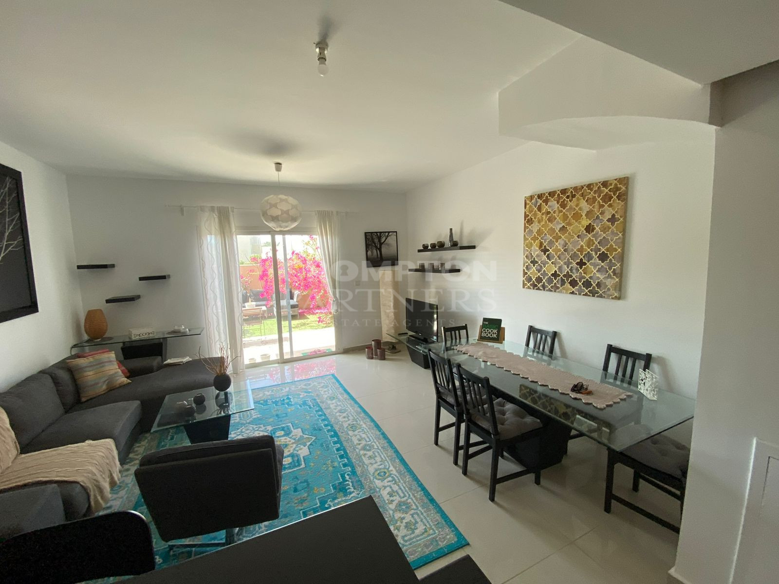 Single Row | Fully Furnished | Vacant | Call Now - Photo 3