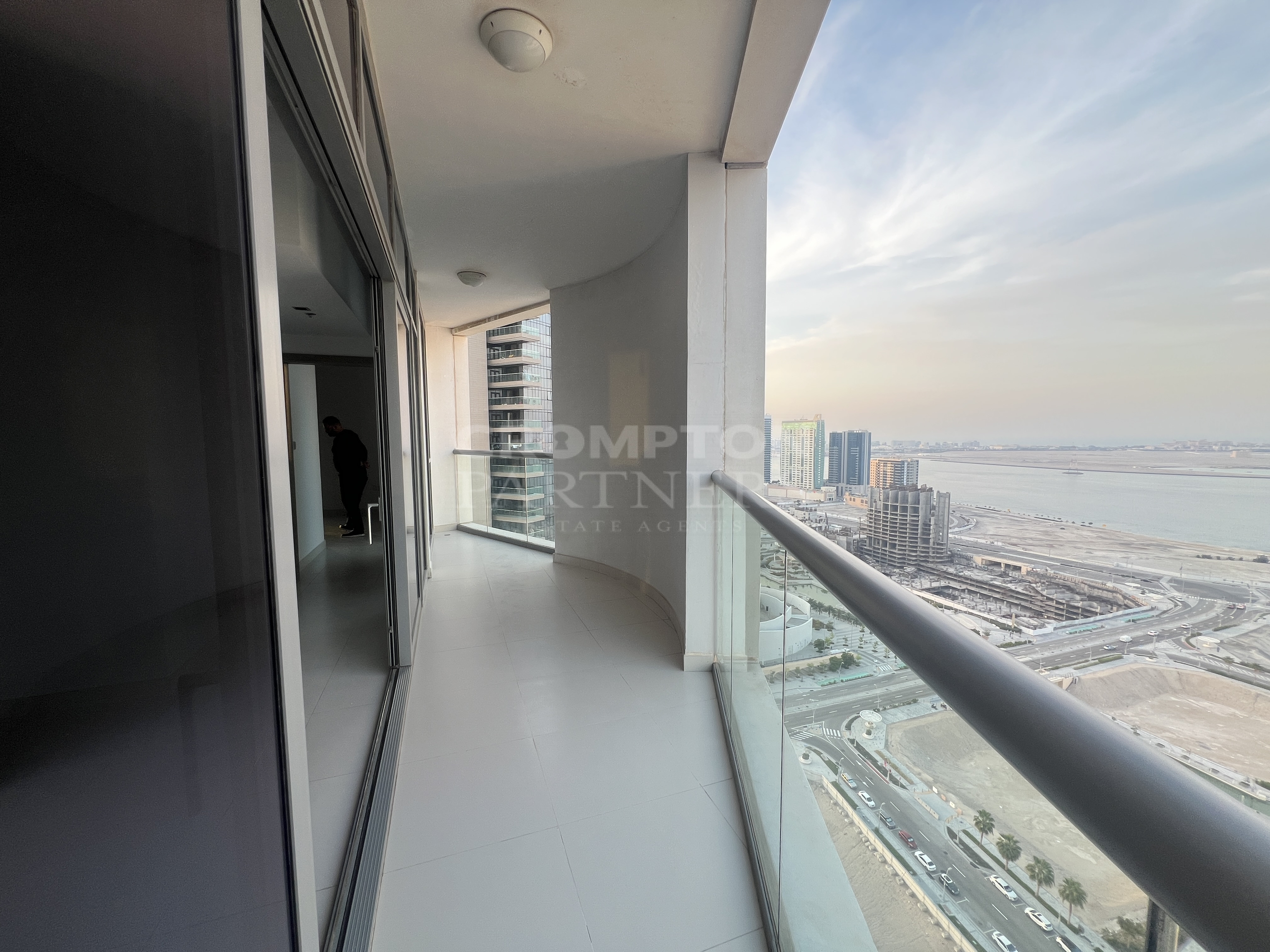 VACANT,3BR+M, Hot Deal, Stunning View, High Floor