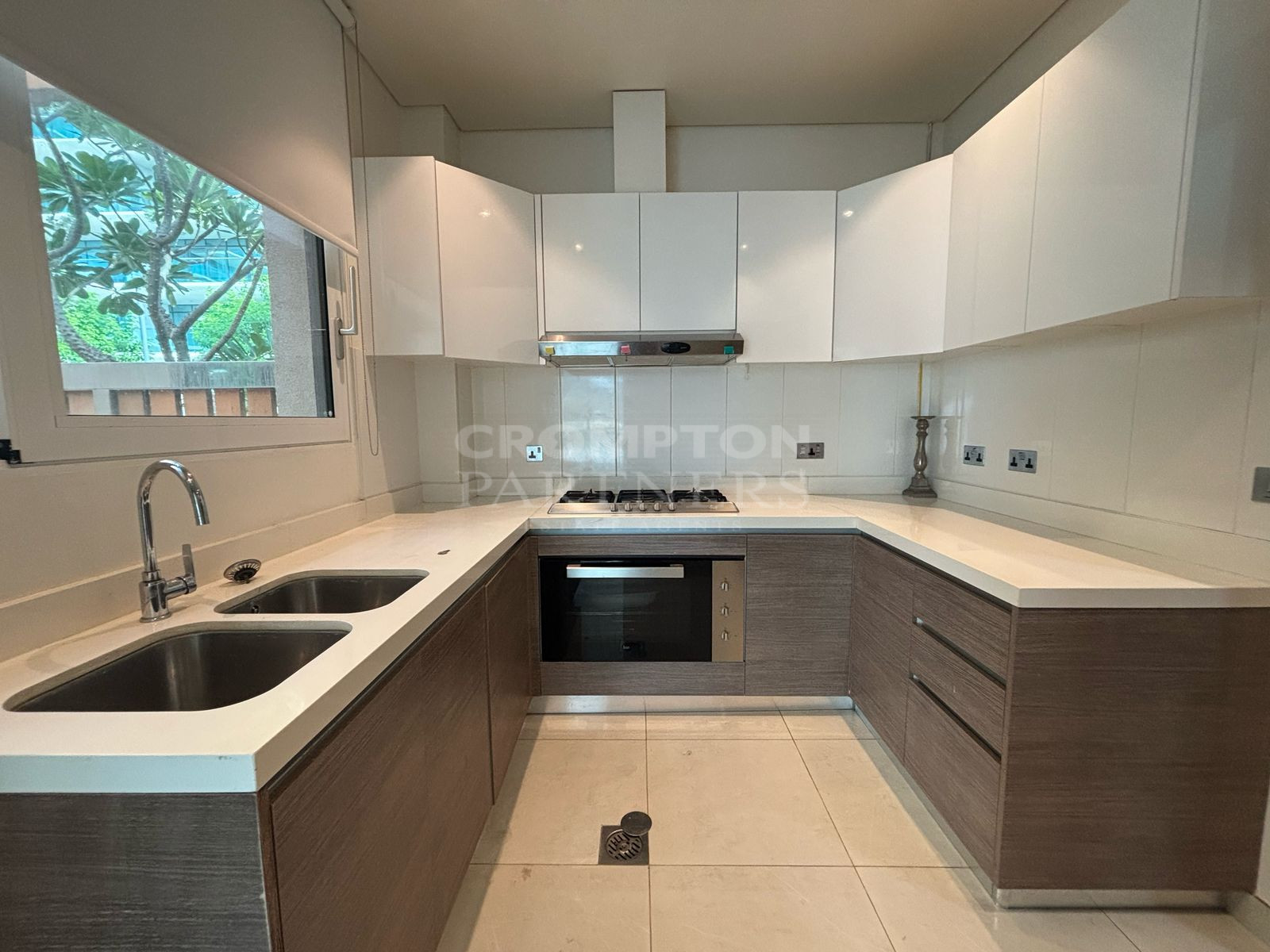 Exceptional | Duplex | Vacant And Ready  - Photo 4