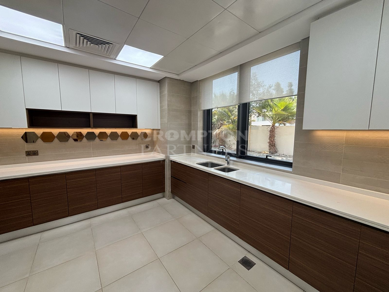 Vacant | Outstanding | Spacious | Inquire Now - Photo 4