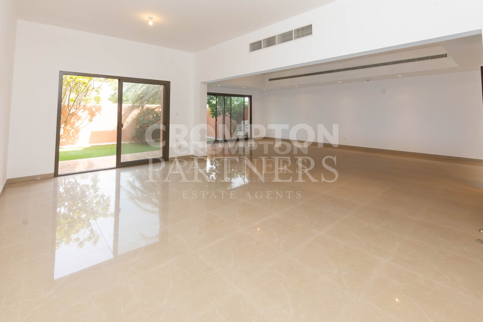 Vacant | Premium 4BR Villa | Gated Community - Photo 3