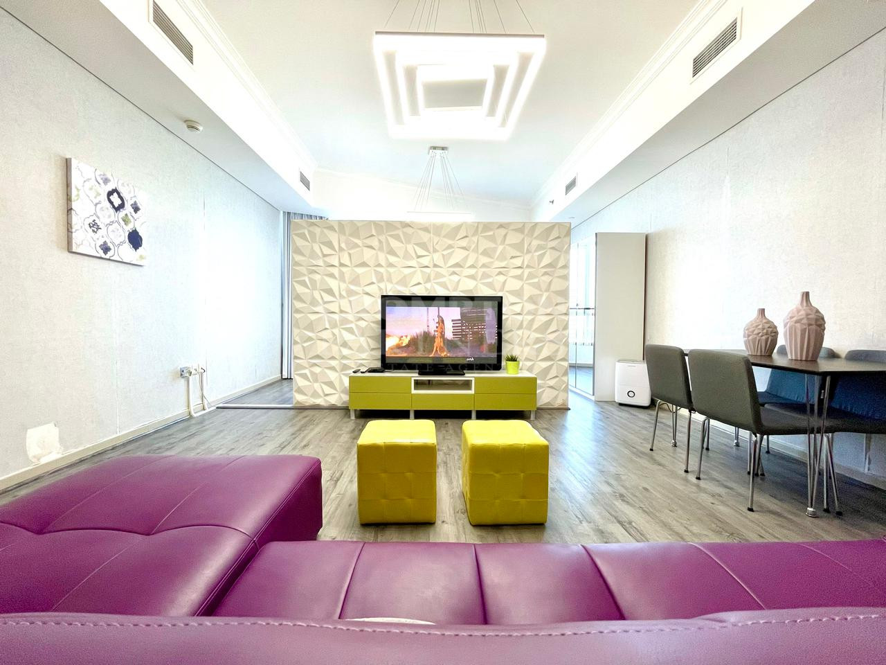 Converted to Two Beds | Mangrove View | Furnished - Photo 2