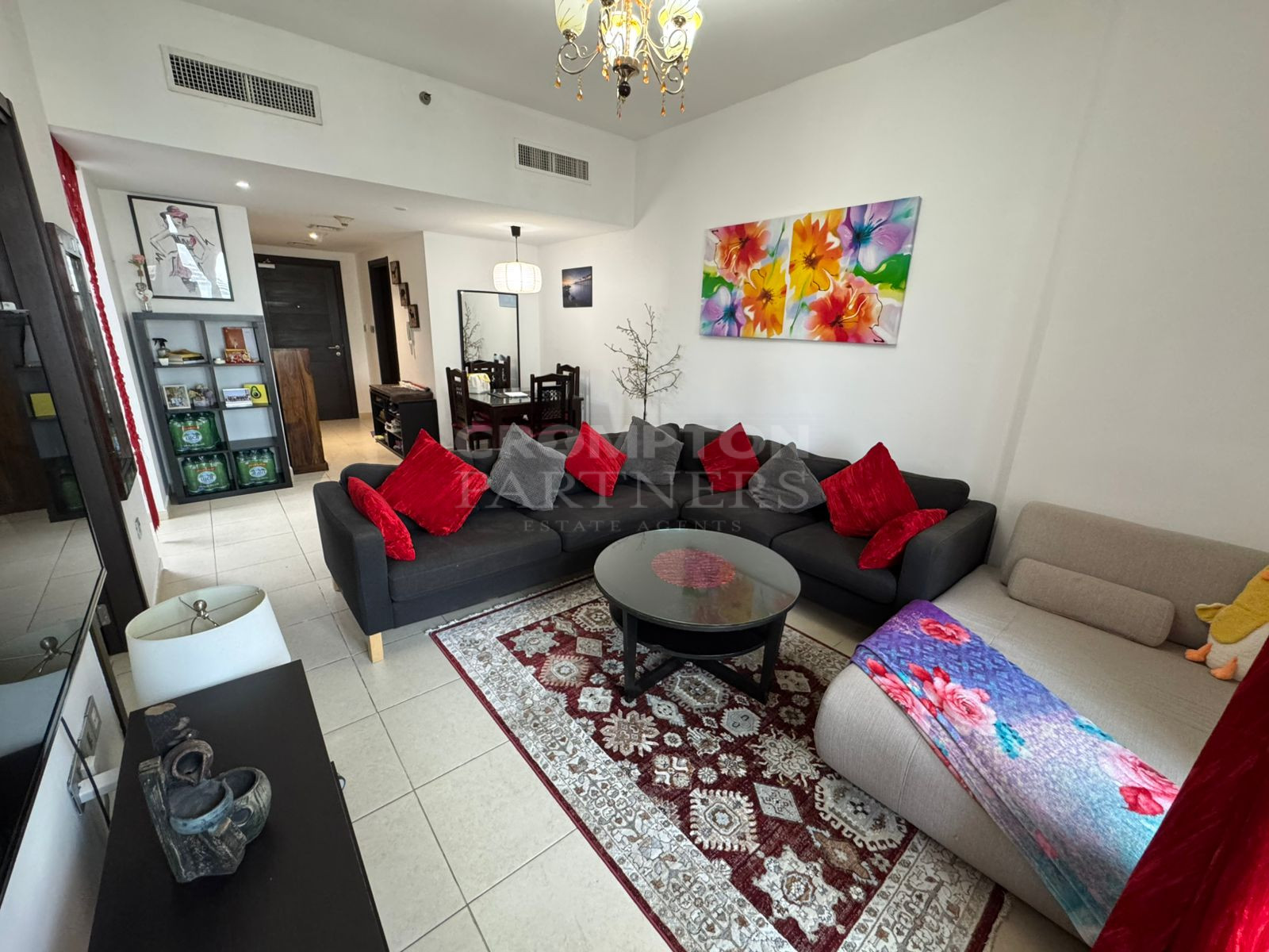 Upcoming | Furnished | Well-Maintained   - Photo 2