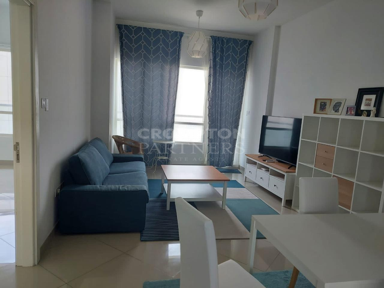Furnished | High Floor | Partial Water View - Photo 3