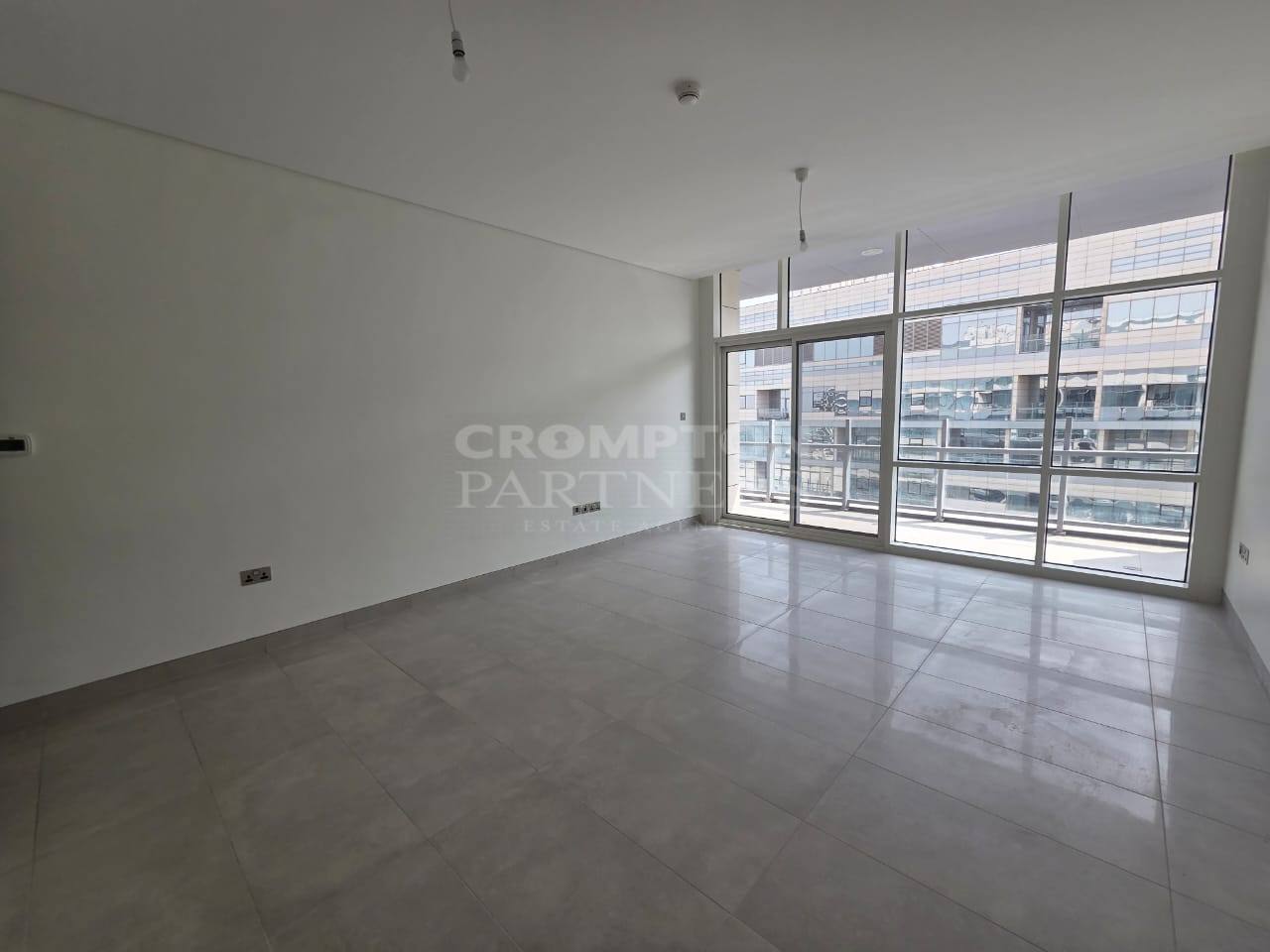 LAMAR Residence | VACANT | PERFECT FOR END USER - Photo 4