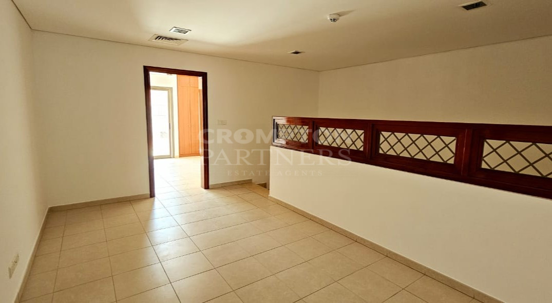 Vacant | Standard Type | Spacious | Call Now - Photo 5