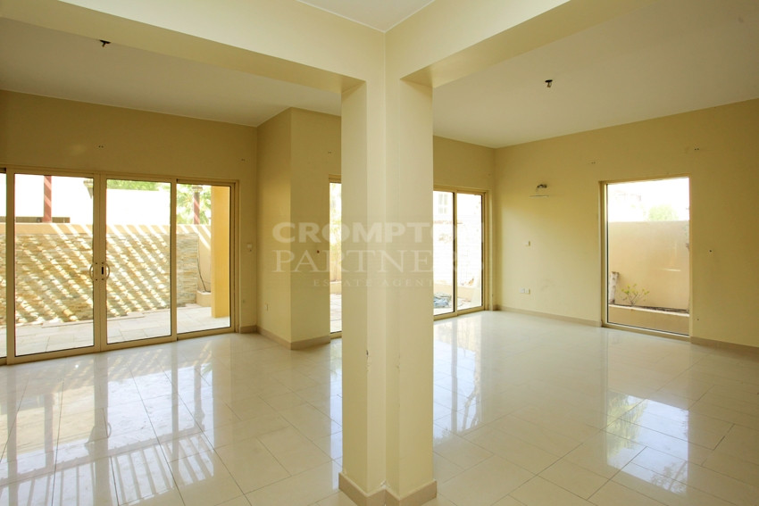 Luxury Home | Large Garden | Type 7S |Study Room  - Photo 3