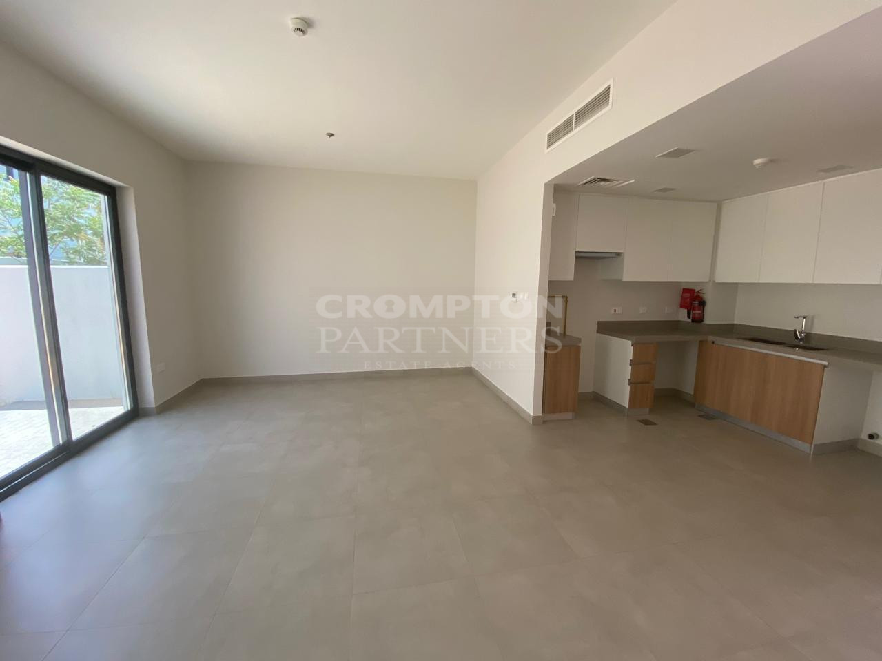 Well Maintained | Ground Floor | with garden - Photo 3