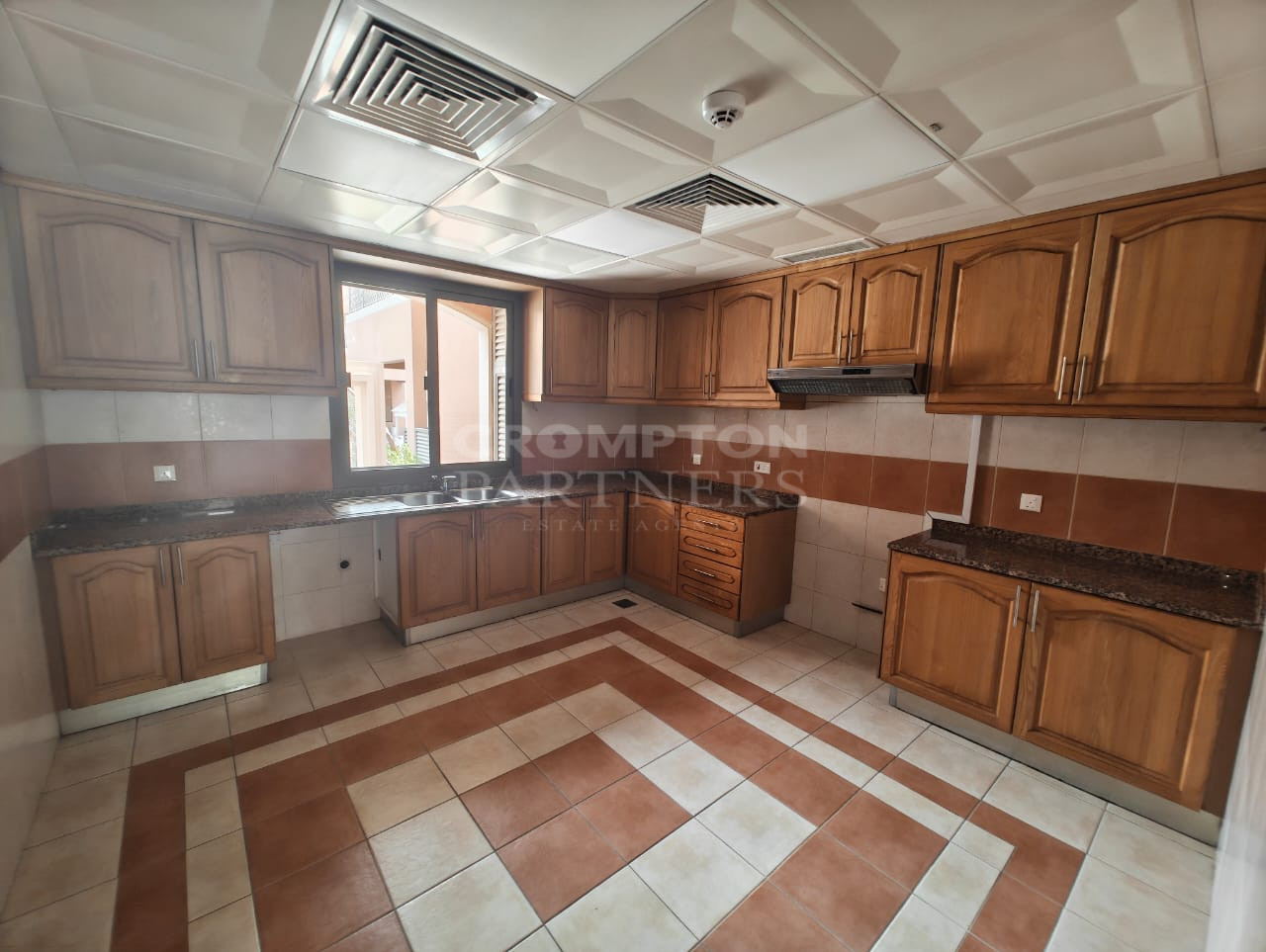 Exceptional | Vacant And Ready | Call Now - Photo 5
