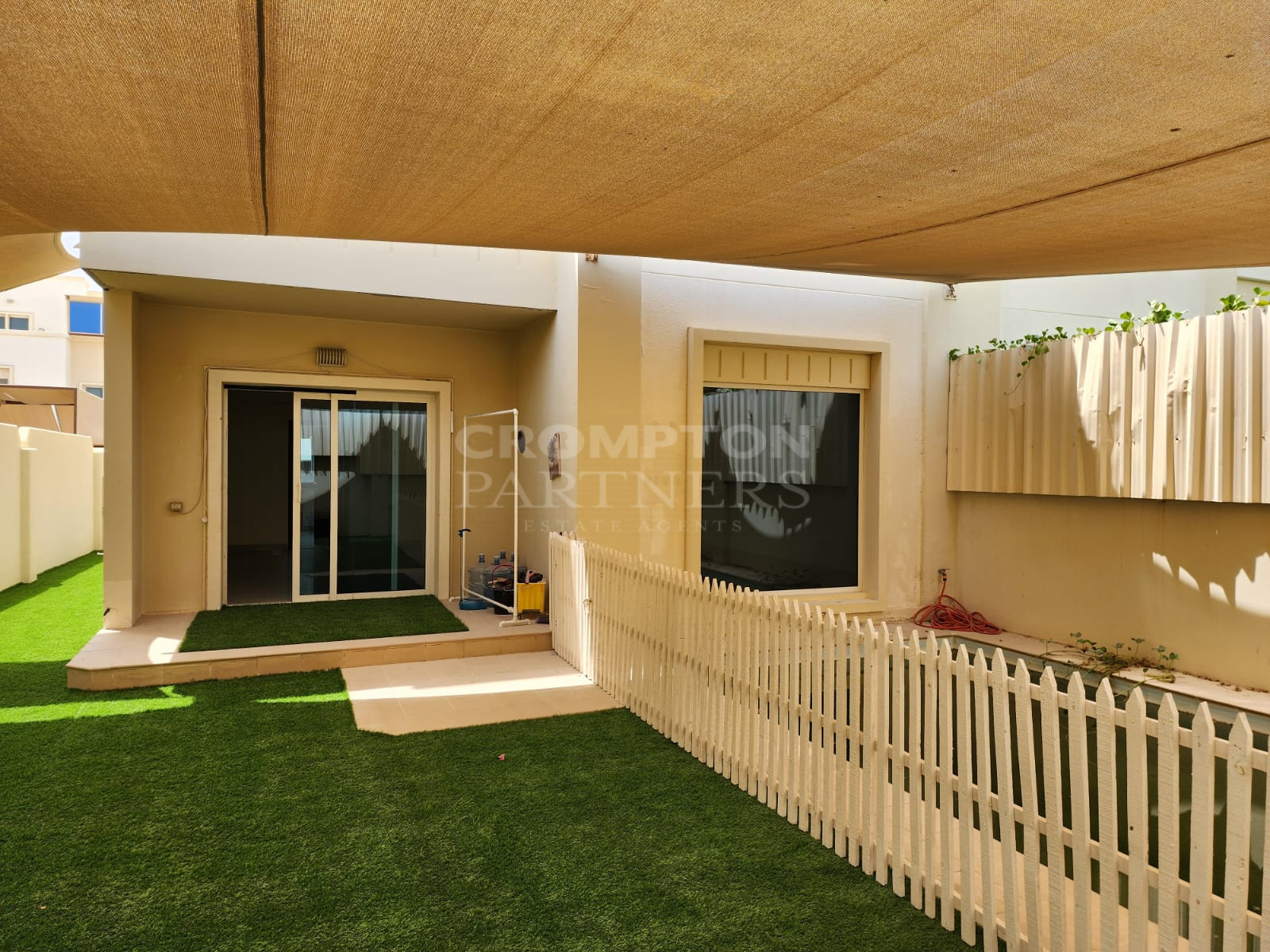 Amazing | Vibrant Community | Close To Airport