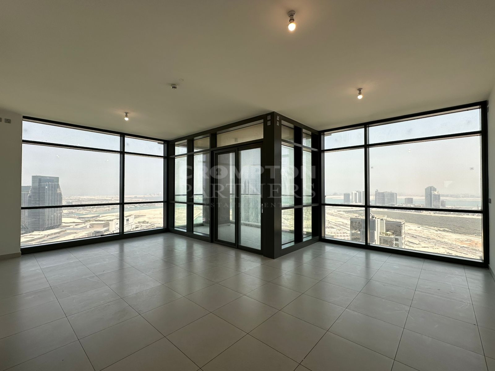 Upcoming Sept | Spacious | Classy | Book Now - Photo 2