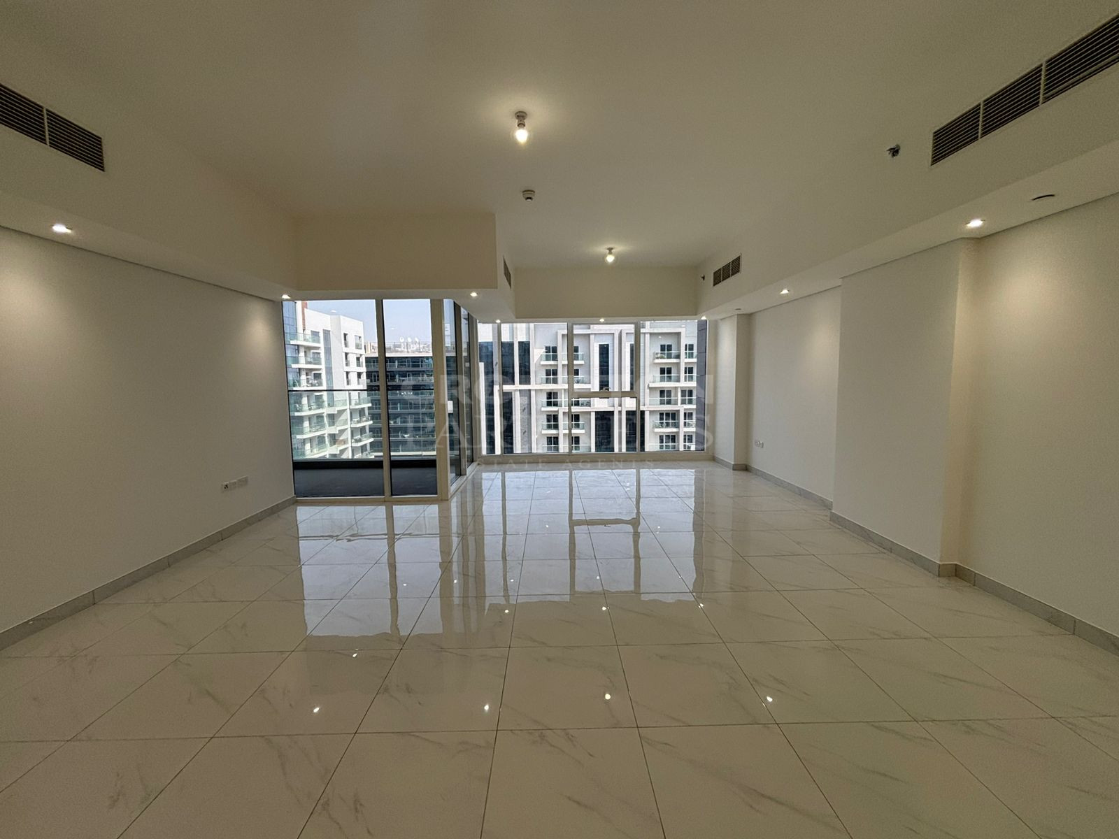 Spacious | Modernized | Vacant And Ready - Photo 2